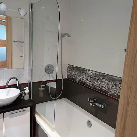 Apartamento Corner - 3-room In Centre *